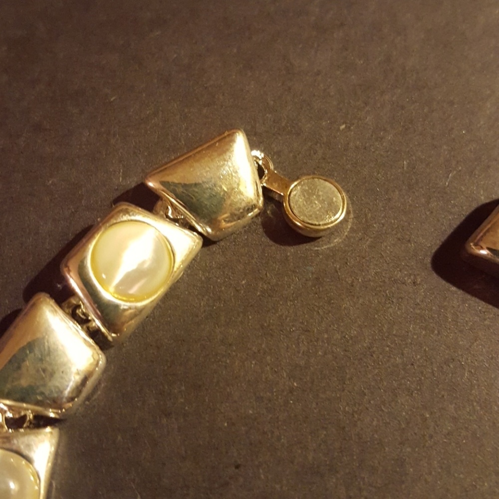 New magnetic opal Triangle  bracelet - Picture 6 of 8